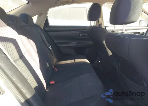 2016 Nissan Altima 2.5/2.5 S/2.5 Sl/2.5 Sr/2.5 Sv z USA, uszkodzony, nr VIN 1N4AL3AP7GC249760